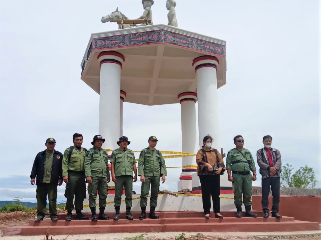 Tanah Adat, Hutan Negara, dan PT MIK