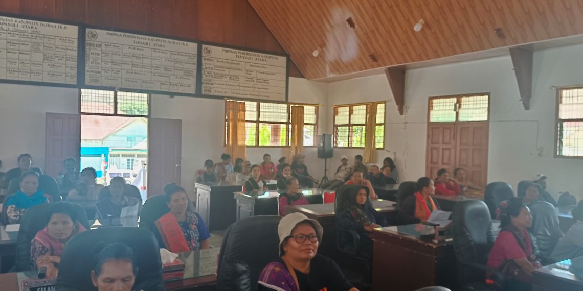 Pimpinan DPRD Taput:  PT TPL harus menghentikan aktivitas di Wilayah Adat Onan Harbangan