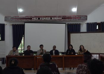 Perwakilan Kementerian HAM Berdialog dengan Korban PT TPL