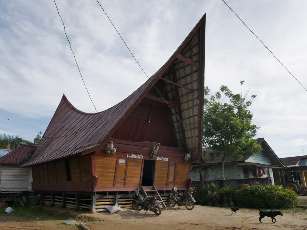 Rumah Masyarakat Sihaporas 1